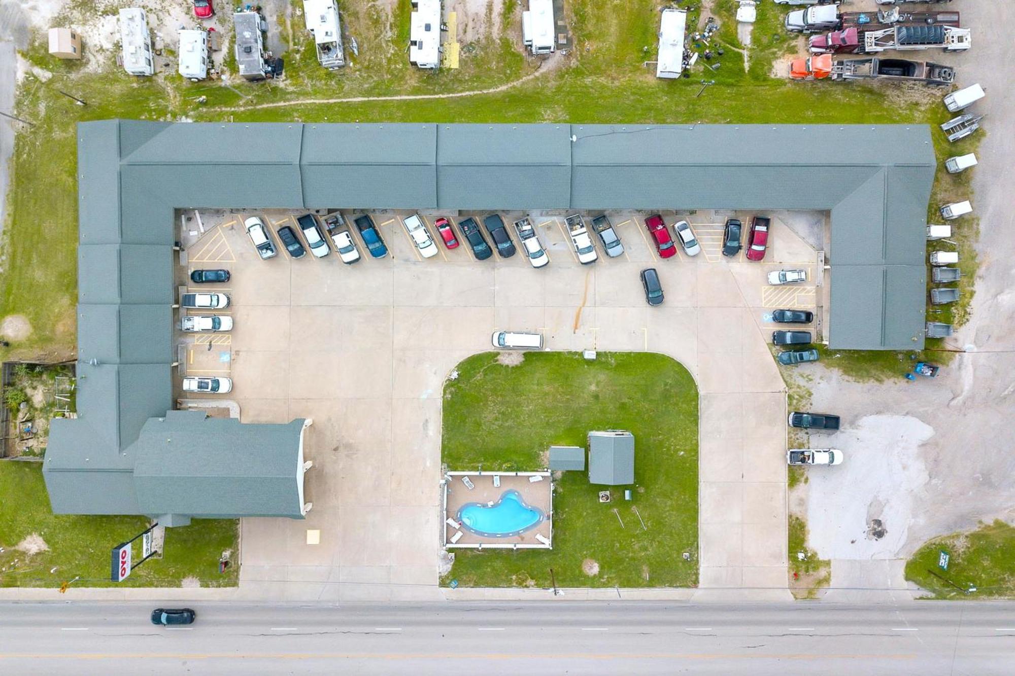 Three Rivers Executive Inn & Suites By Oyo Exterior foto
