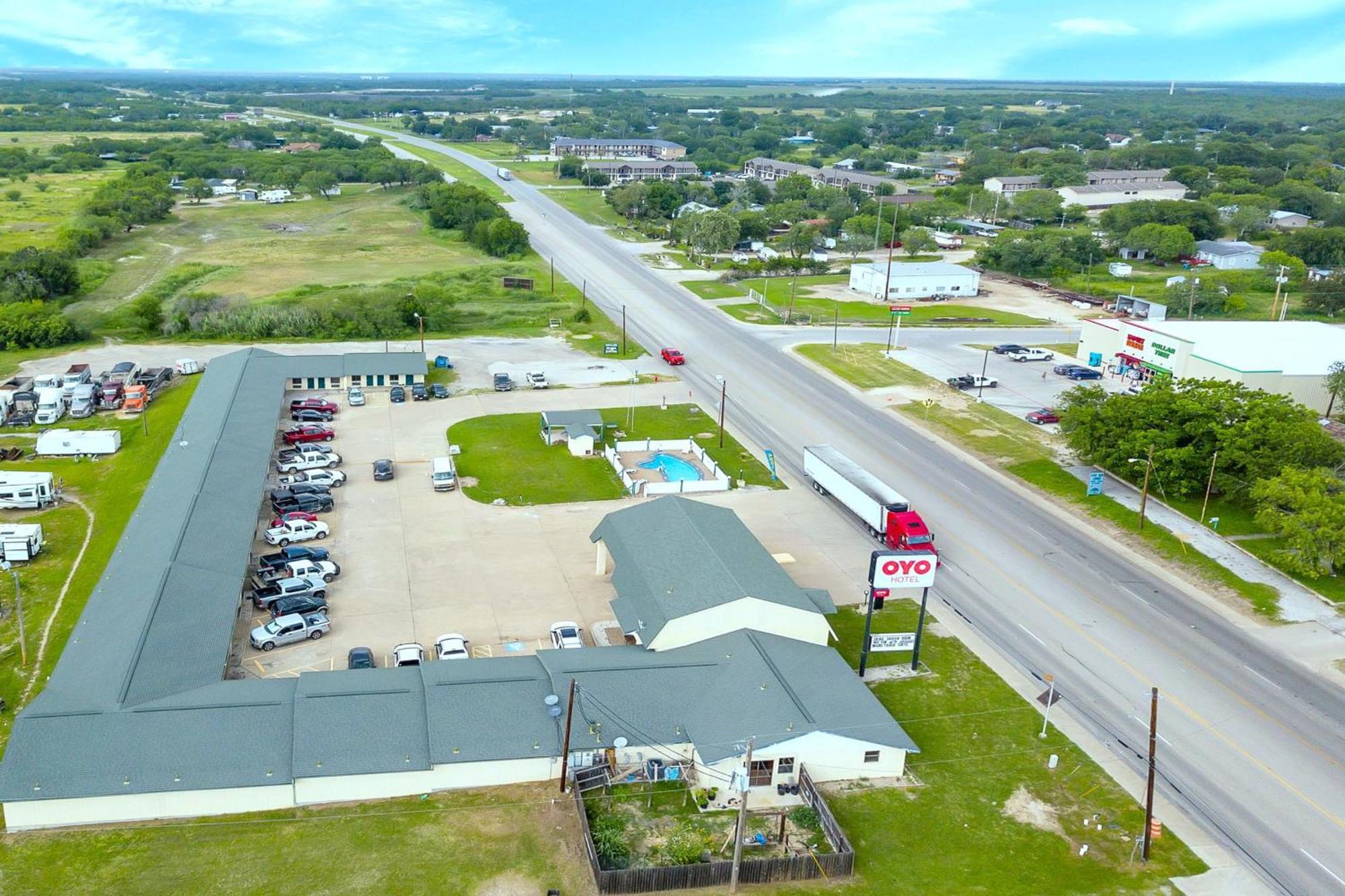Three Rivers Executive Inn & Suites By Oyo Exterior foto